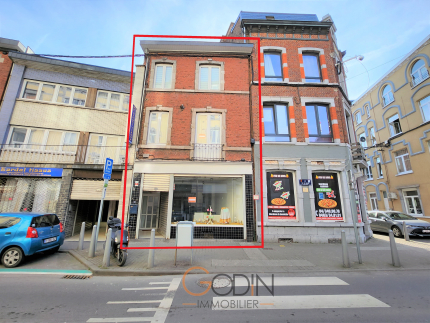 RDC commercial + habitation 5 chambres avec jardin