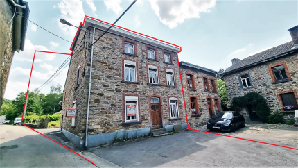 Grande maison/ nombreuses possibilités d'aménagement