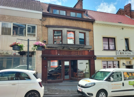 Maison de commerce et d'habitation 4 chambres
