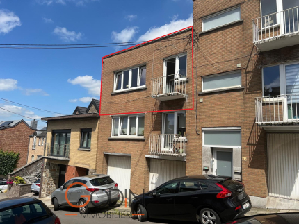 Bel appartement deux chambres avec jardin et garage